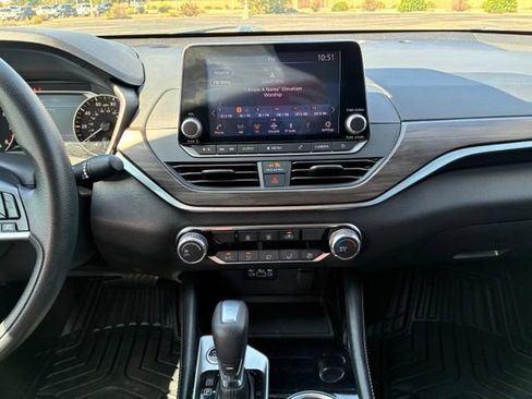 Certified 2023 Nissan Altima 2.5 SV FWD image 15