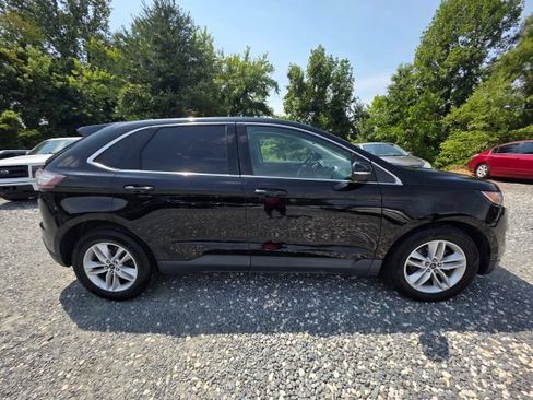 Used 2017 Ford Edge SEL w/ Equipment Group 201A FWD image 4