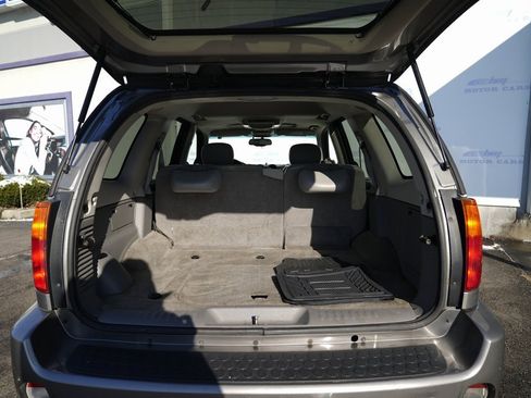 Used 2009 GMC Envoy Denali w/ Sun And 6-Disc Cd Package image 15