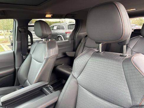Used 2024 Toyota Sienna XSE image 22