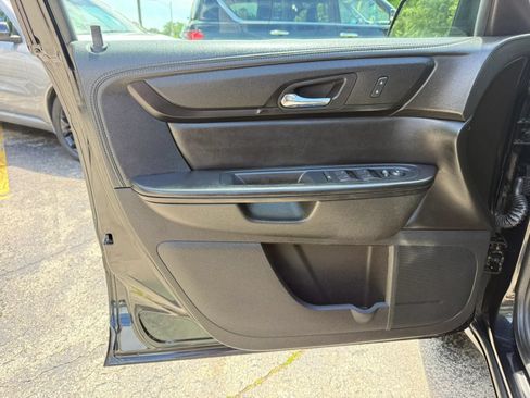 Used 2015 GMC Acadia SLE AWD/4WD image 9