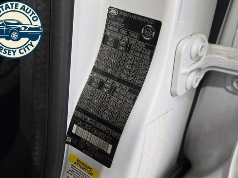 Used 2019 Land Rover Discovery Sport HSE AWD/4WD image 24