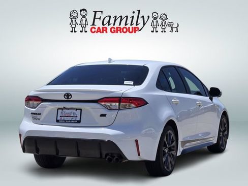 Used 2026 Toyota Corolla SE FWD image 4