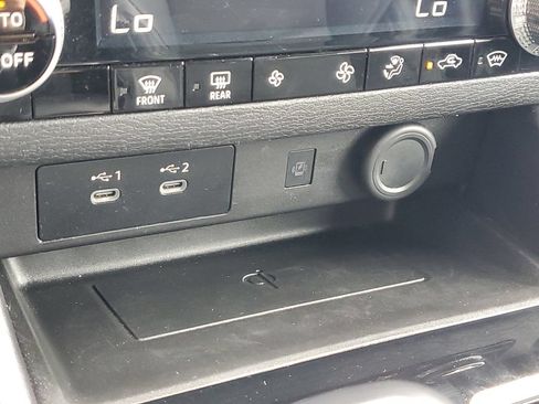 Used 2025 Mitsubishi Outlander SE AWD/4WD image 21