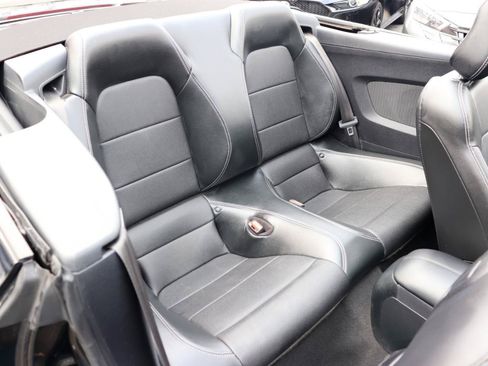 Used 2022 Ford Mustang GT Premium RWD image 13
