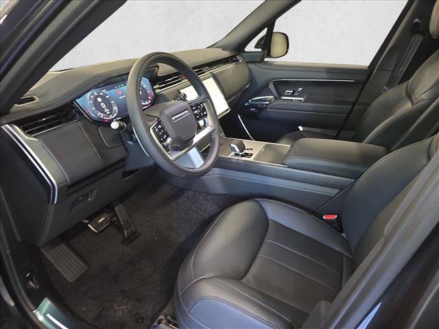 New 2026 Land Rover Range Rover Long Wheelbase SE AWD/4WD image 17