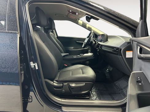 Used 2024 Kia EV6 Light image 11
