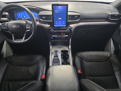 Used 2023 Ford Explorer Platinum w/ Technology Package AWD/4WD image 9