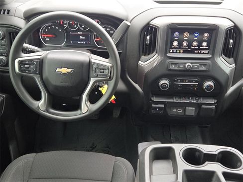 Used 2022 Chevrolet Silverado 2500 Custom w/ Custom Convenience Package image 21