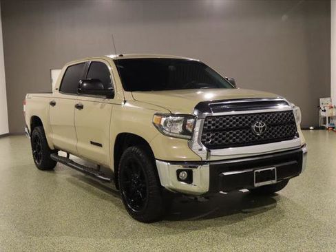 Used 2019 Toyota Tundra SR5 RWD image 1