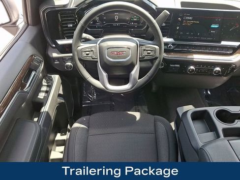 Used 2025 GMC Sierra 1500 Elevation AWD/4WD image 3