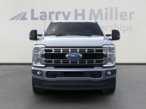 New 2026 Ford F250 XLT w/ FX4 Off-Road Package image 6