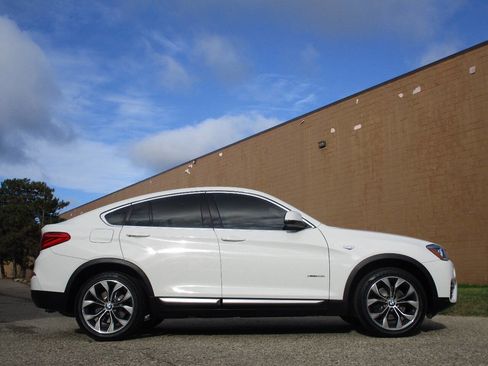 Used 2018 BMW X4 xDrive28i image 8
