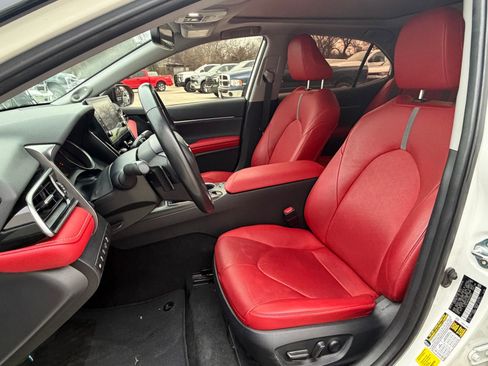 Used 2024 Toyota Camry XSE image 10