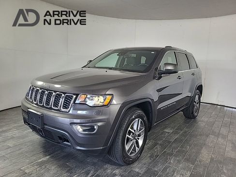 Used 2021 Jeep Grand Cherokee Laredo w/ Protech Group image 1