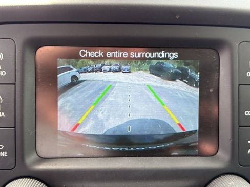Used 2016 Jeep Renegade Latitude AWD/4WD image 20