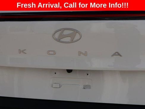 Used 2025 Hyundai Kona SEL image 17