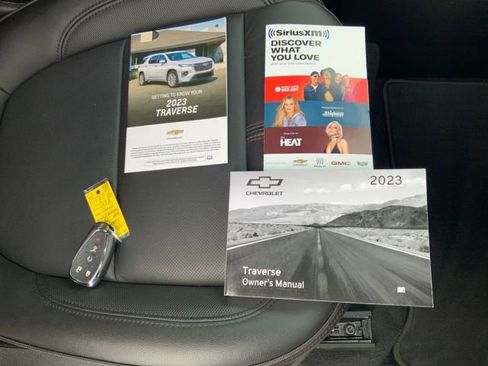 Used 2023 Chevrolet Traverse RS image 17