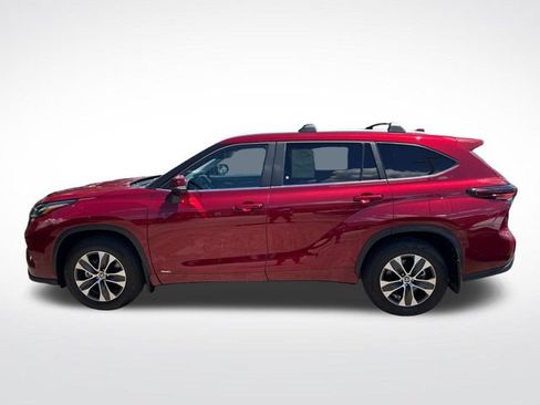 Used 2026 Toyota Highlander XLE AWD/4WD image 6