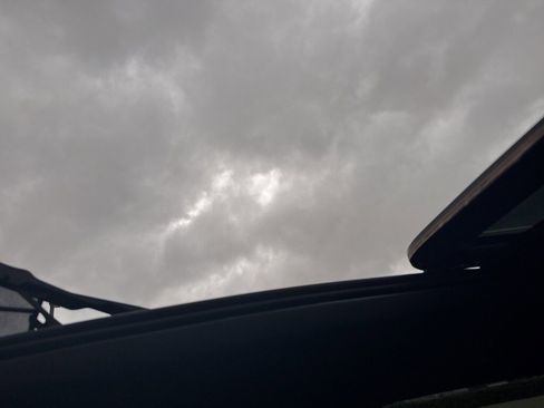 Used 2022 Volkswagen Atlas Cross Sport SEL image 9