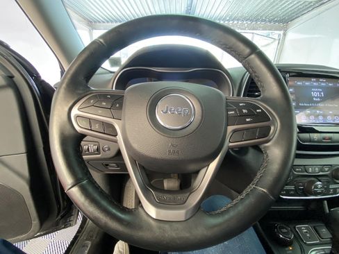 Used 2019 Jeep Cherokee Limited AWD/4WD image 24
