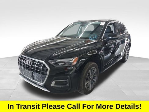 Used 2021 Audi Q5 2.0T Premium w/ Convenience Package AWD/4WD image 2