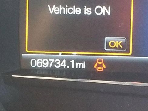 Used 2018 Ford Explorer XLT w/ Equipment Group 202A image 6