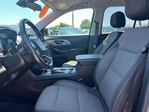 Used 2020 Chevrolet Traverse LT w/ Driver Confidence II Package AWD/4WD image 18