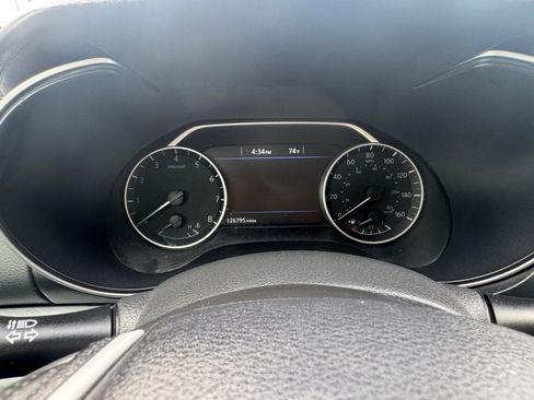 Used 2016 Nissan Maxima 3.5 SV image 15