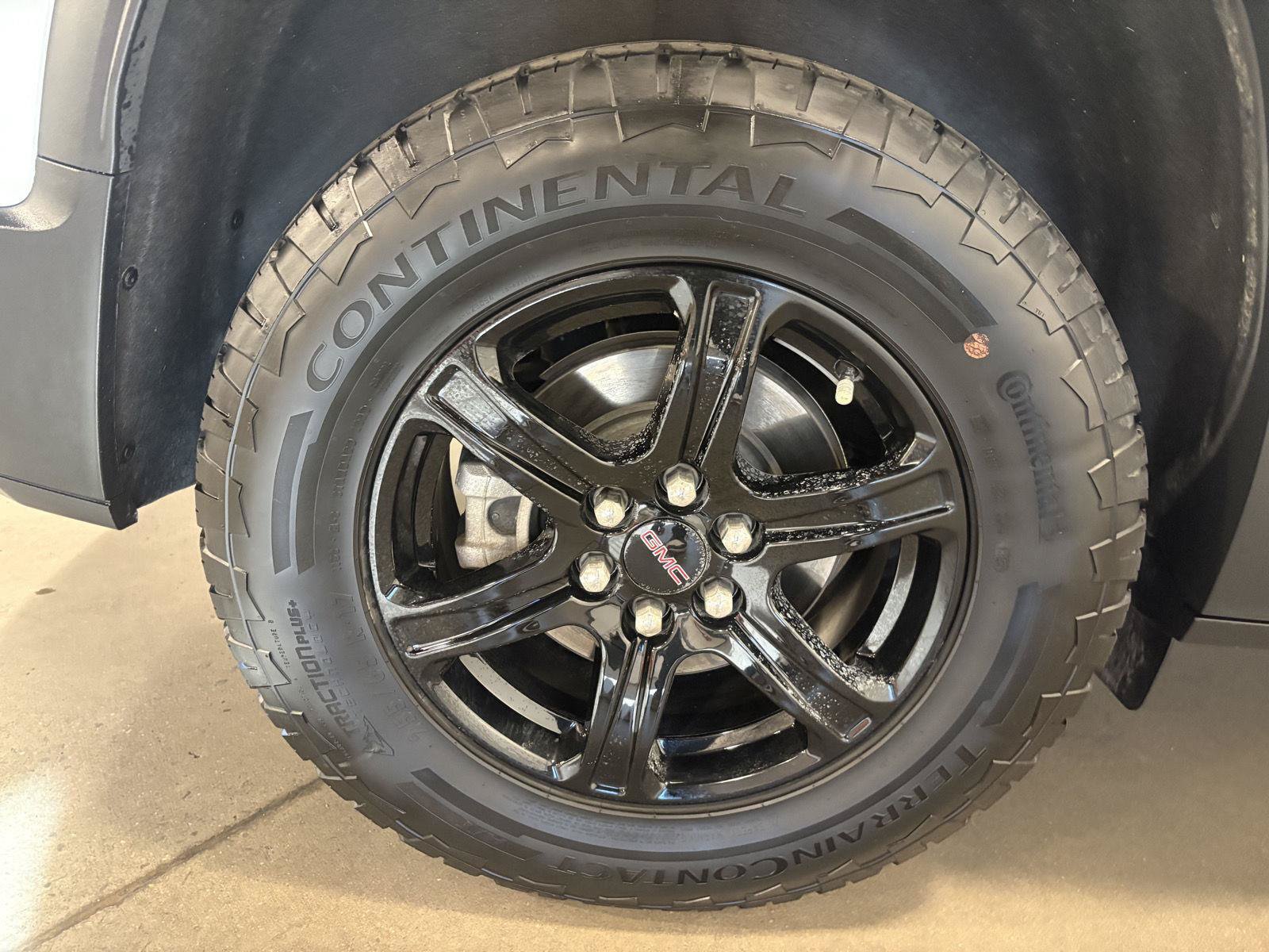 Used 2023 GMC Acadia AT4 w/ Technology Package AWD/4WD image 63