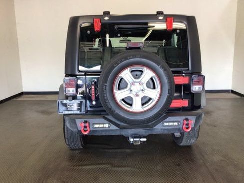Used 2016 Jeep Wrangler Sport w/ Connectivity Group AWD/4WD image 5