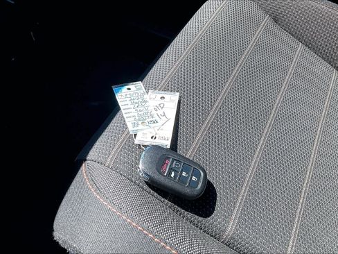 Used 2024 Honda CR-V Sport image 15
