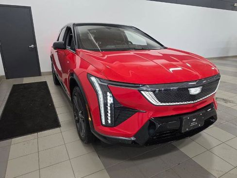 Used 2026 Cadillac Optiq Sport 2 image 7