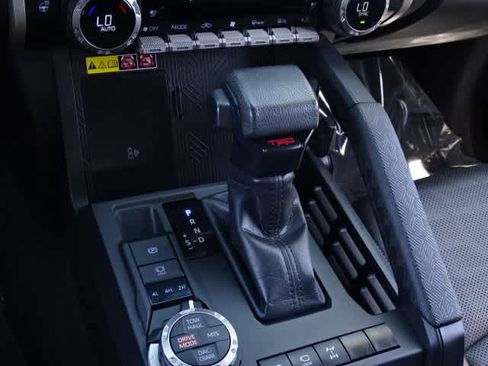 Used 2024 Toyota Tacoma TRD Off-Road w/ TRD Off Road Premium Package AWD/4WD image 34