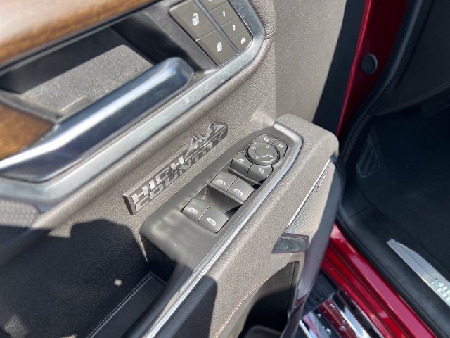 Certified 2025 Chevrolet Silverado 1500 High Country AWD/4WD image 13