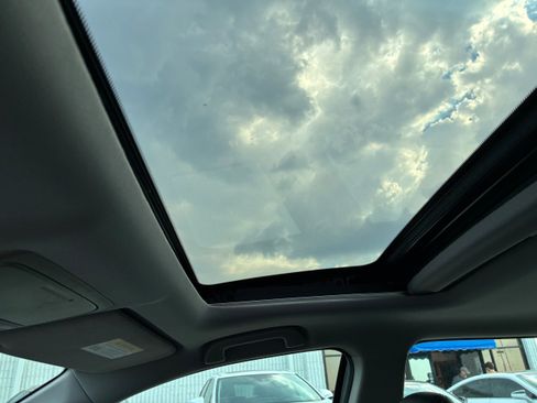 Used 2017 Honda Accord EX-L image 38