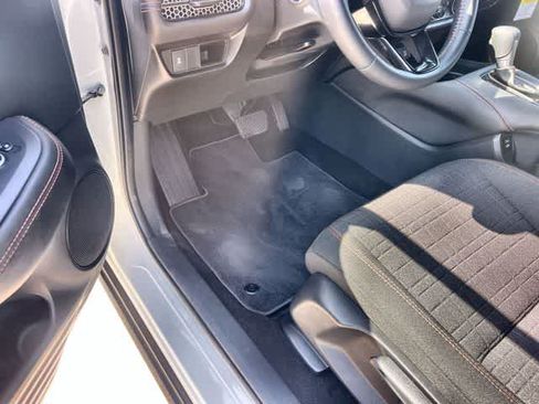 Used 2026 Honda HR-V Sport image 3