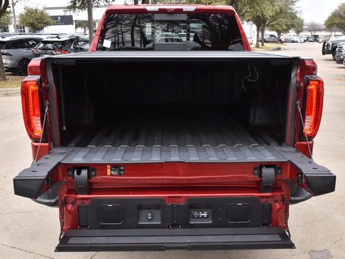 Used 2025 GMC Sierra 1500 AT4X image 40