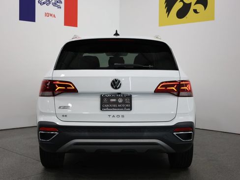 Used 2023 Volkswagen Taos SE FWD image 11