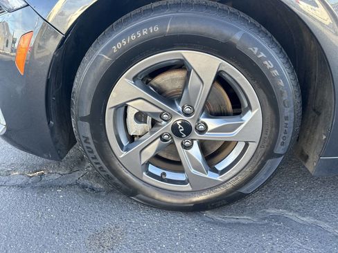 Used 2022 Kia K5 LXS image 8