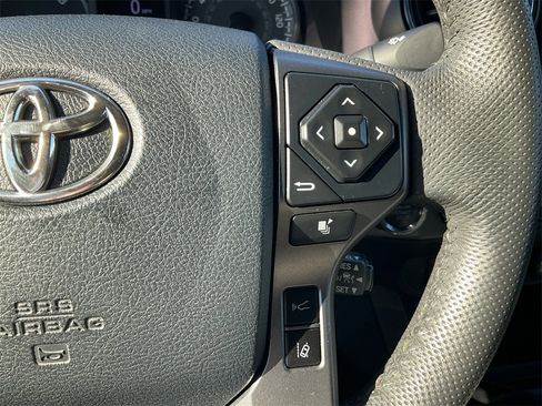 Used 2020 Toyota Tacoma TRD Sport image 20