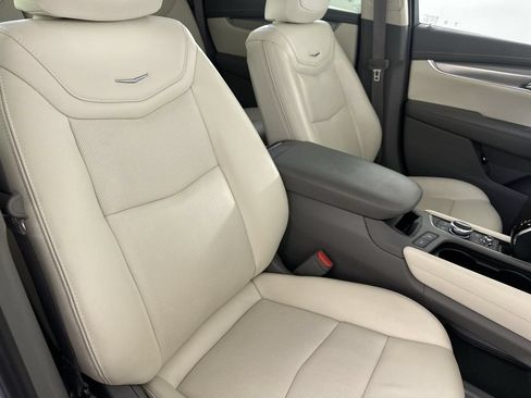 Certified 2021 Cadillac XT5 Premium Luxury AWD/4WD image 31