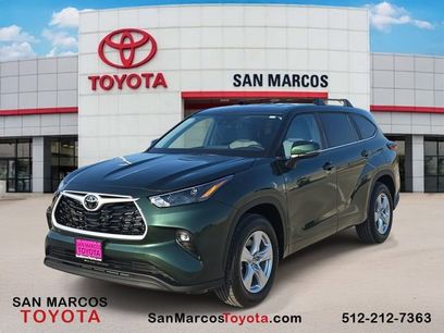 New 2025 Toyota Highlander LE