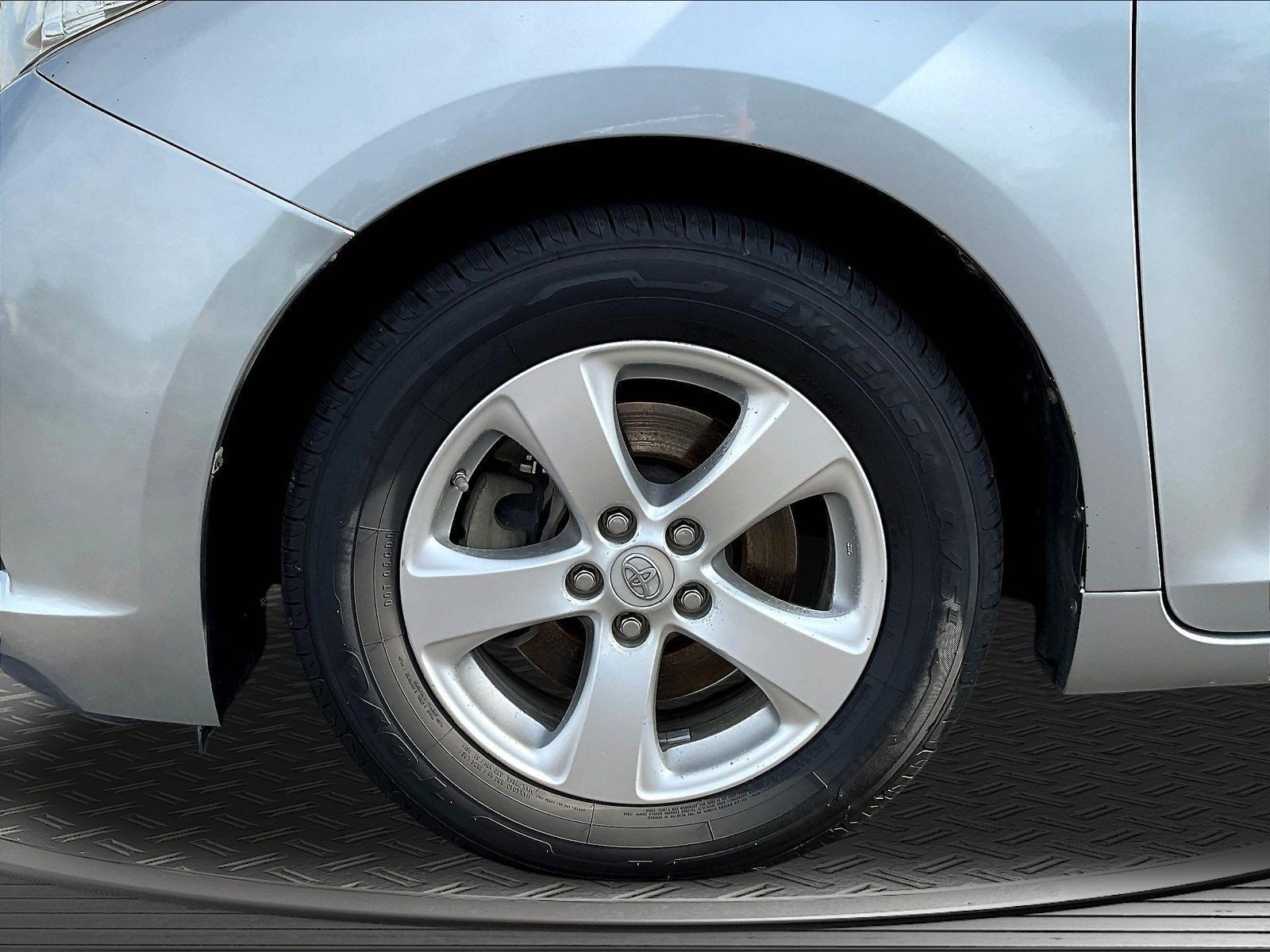 Used 2013 Toyota Sienna LE FWD image 28