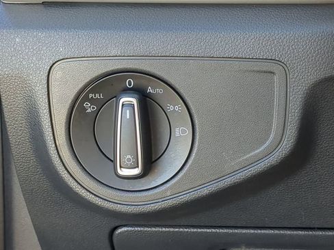 Certified 2022 Volkswagen Atlas Cross Sport SEL Premium R-Line image 30