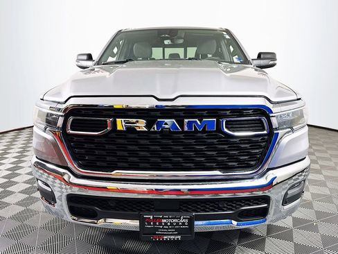 Used 2025 RAM 1500 Big Horn AWD/4WD image 2