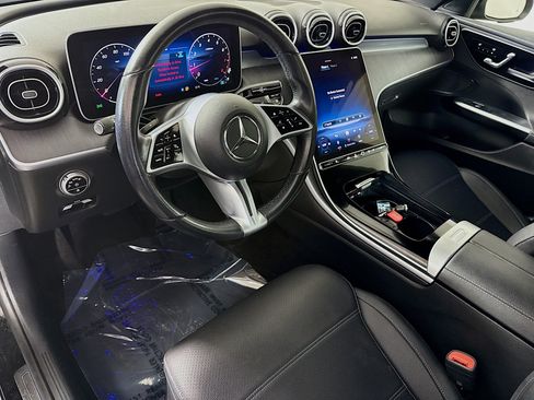 Used 2025 Mercedes-Benz C 300 Sedan image 23
