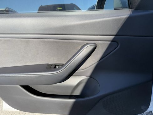 Used 2018 Tesla Model 3 Long Range image 21