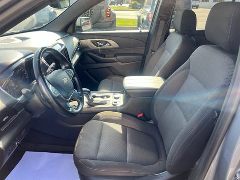 Used 2023 Chevrolet Traverse LT w/ LPO, Floor Liner Package AWD/4WD image 28