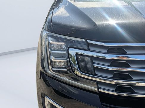 Used 2021 Ford Expedition Limited RWD image 9